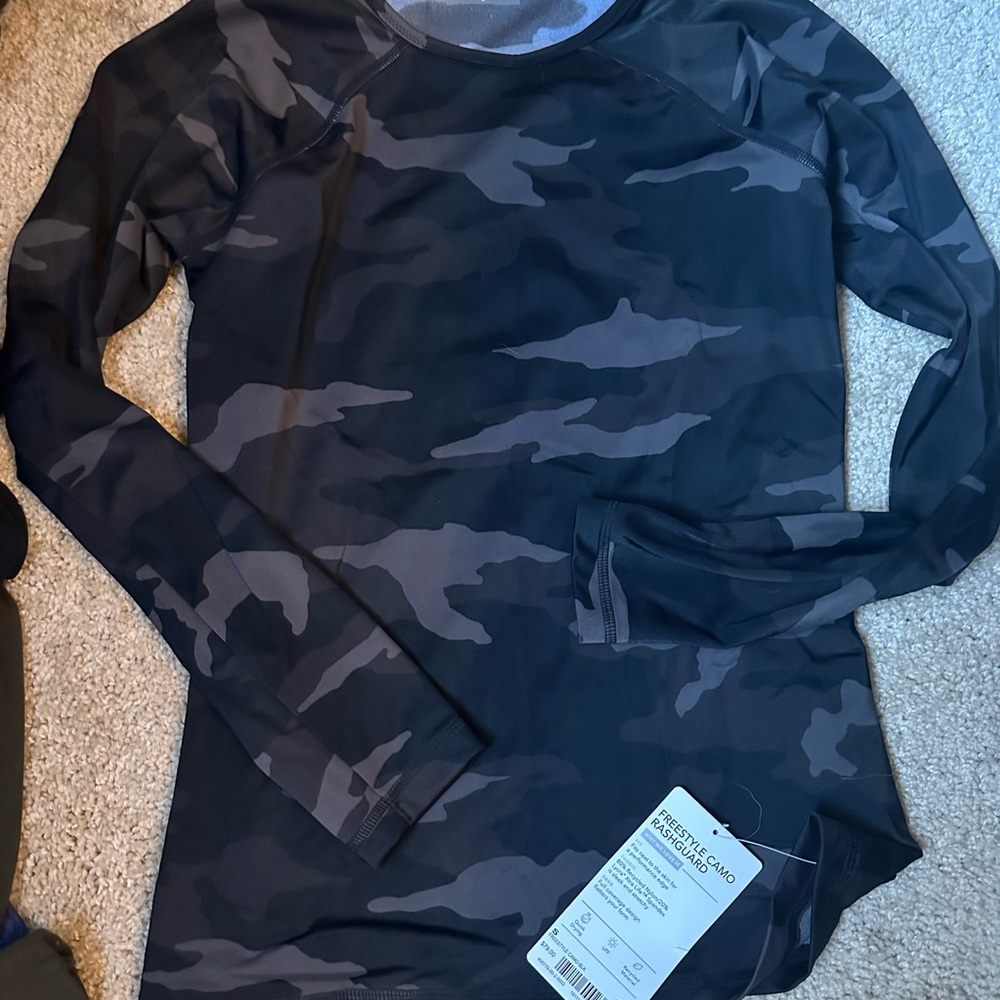 Athleta Women's Camo Rash Guard - Black and Gray